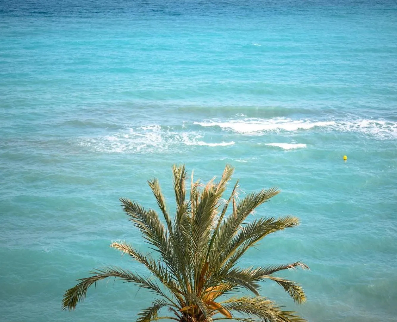 Rives D'Or 2, Beautiful Beachfront Studio, Beach Access, Ac 로퀴에브륀캡마르탱 아파트